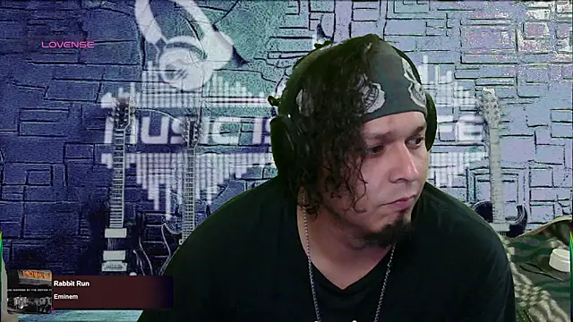 Snapshot of chino_roz chatting on 03.05.25 chino roz online show from 03.05.25
