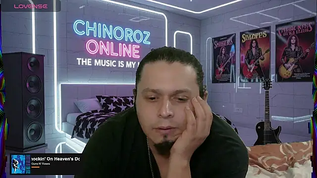 Snapshot of chino_roz chatting on 09.11.25 chino roz online show from 09.11.25