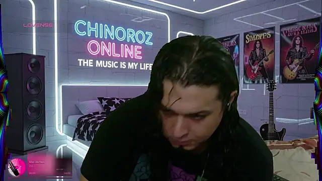 Snapshot of chino_roz chatting on 09.24.25 chino roz online show from 09.24.25