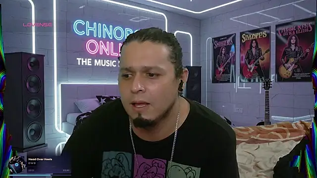 Snapshot of chino_roz chatting on 09.24.25 chino roz online show from 09.24.25