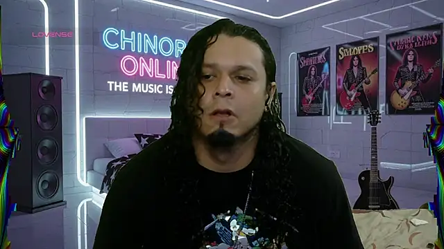 Snapshot of chino_roz chatting on 09.27.25 chino roz online show from 09.27.25