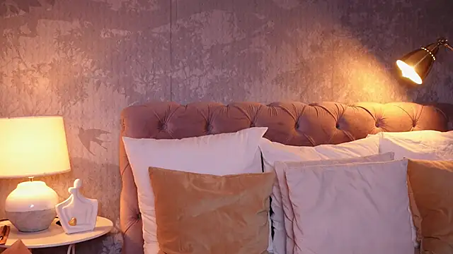 AngelaFay online show from 03.11.25