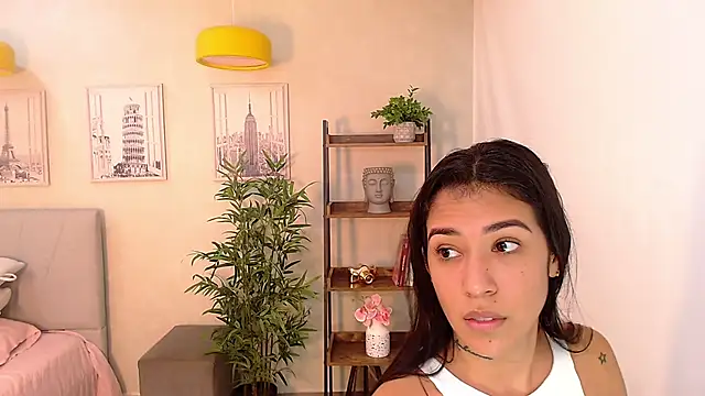 Sassy--Girl online show from 02.11.25