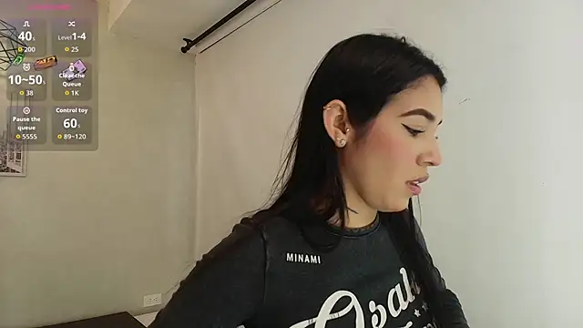 Sassy--Girl online show from 11.15.25