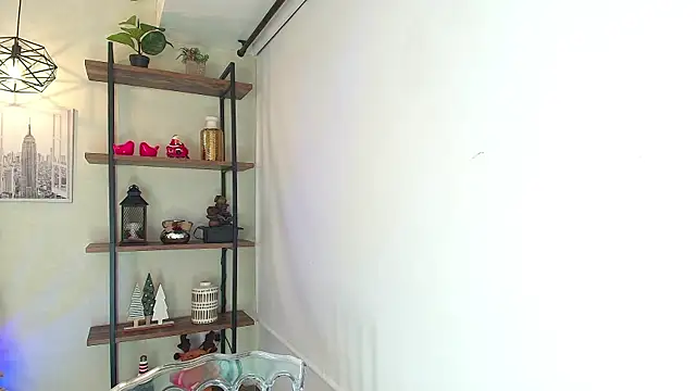 Sassy--Girl online show from 12.01.25