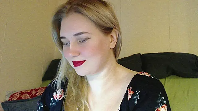 mmmPinUpGirl online show from 10.25.25