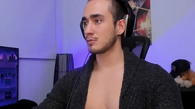 Snapshot of AlexRivera6 chatting on 12.09.24 AlexRivera6 online show from 12.09.24