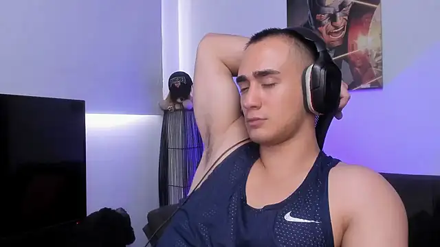 Snapshot of AlexRivera6 chatting on 12.17.24 AlexRivera6 online show from 12.17.24