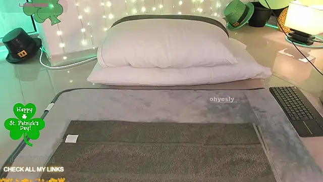 ohyesly  online show from 03.27.26