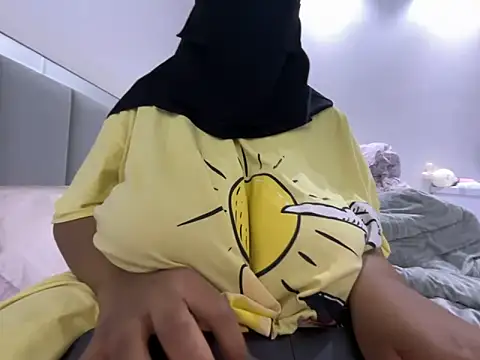 Submissive Arab online show from 02.22.25