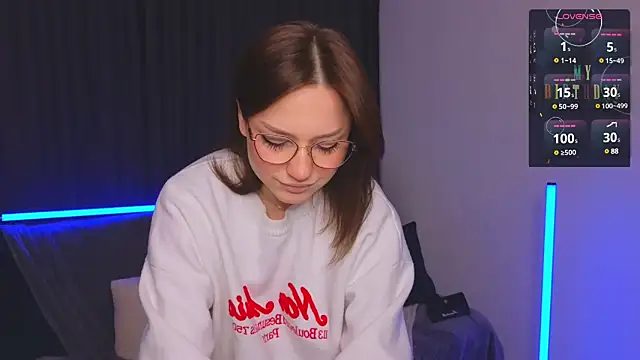 Eva Doo online show from 01.31.25