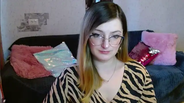 Arielsssplash online show from 11.20.25