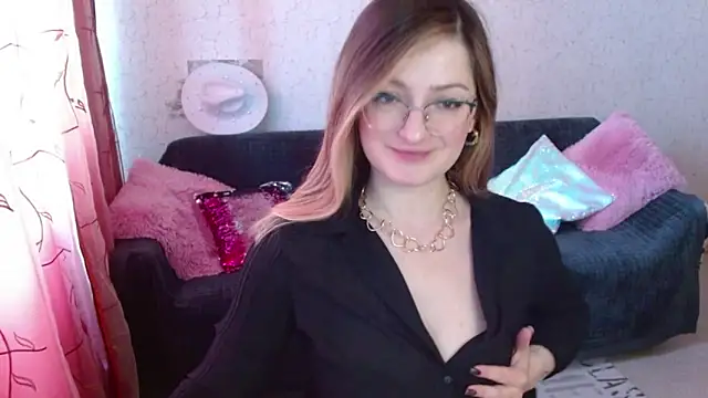 Snapshot of Arielsssplash chatting on 05.12.26 Arielsssplash online show from 05.12.26