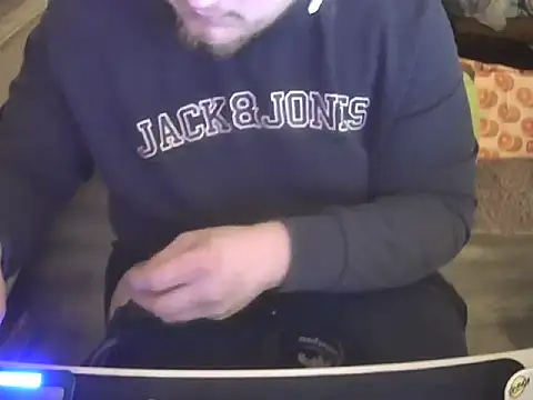 ChubbyTeen2003 online show from 12.22.25