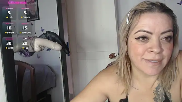 Snapshot of LIila28six chatting on 01.29.25 LIila28six online show from 01.29.25