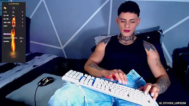 danilohot 19 online show from 09.14.25