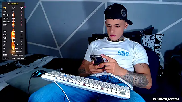 danilohot 19 online show from 09.14.25