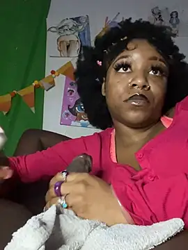 Snapshot of Kayyummy98 chatting on 12.26.24 Kayyummy98 online show from 12.26.24