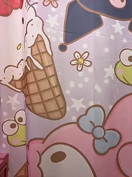 Snapshot of Kayyummy98 chatting on 11.20.25 Kayyummy98 online show from 11.20.25