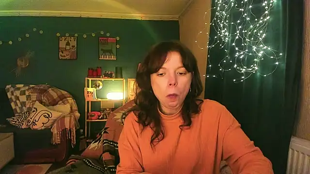 ClancyMorissey online show from 04.11.26