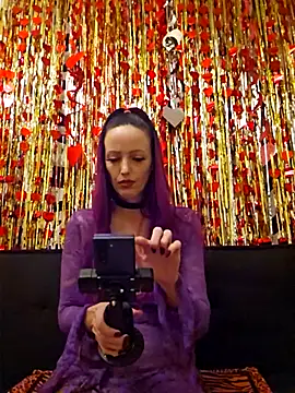 Adrina Drake online show from 02.22.26