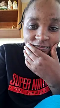 Snapshot of Samia_Queen chatting on 12.14.24 Samia Queen online show from 12.14.24