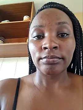 Snapshot of Samia_Queen chatting on 01.31.25 Samia Queen online show from 01.31.25