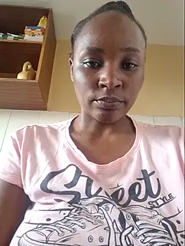 Snapshot of Samia_Queen chatting on 10.20.25 Samia Queen online show from 10.20.25