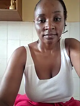 Snapshot of Samia_Queen chatting on 10.22.25 Samia Queen online show from 10.22.25