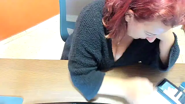 Snapshot of NikkiHolland chatting on 05.09.26 NikkiHolland online show from 05.09.26