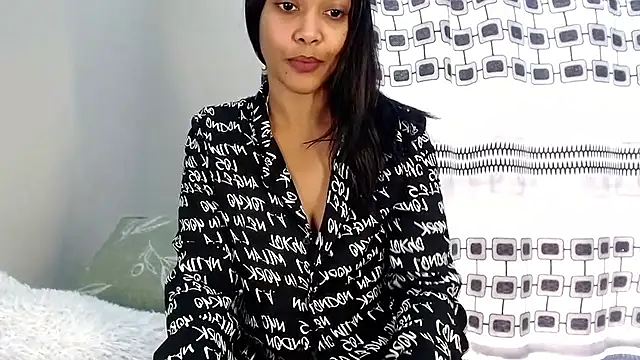  MoniqueLovay  online show from 07.07.26