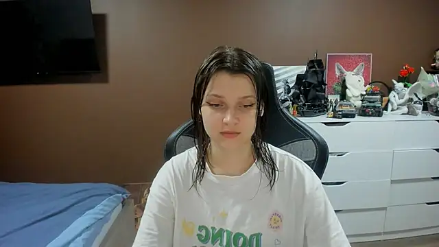 Snapshot of SoniNesti chatting on 07.10.26 SoniNesti online show from 07.10.26