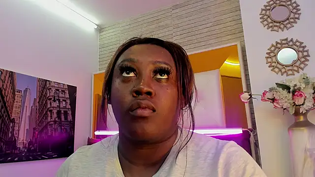 ShaniaBrownn online show from 11.01.25