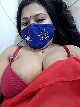 Snapshot of cutee__crazy chatting on 02.23.25 cutee  crazy online show from 02.23.25