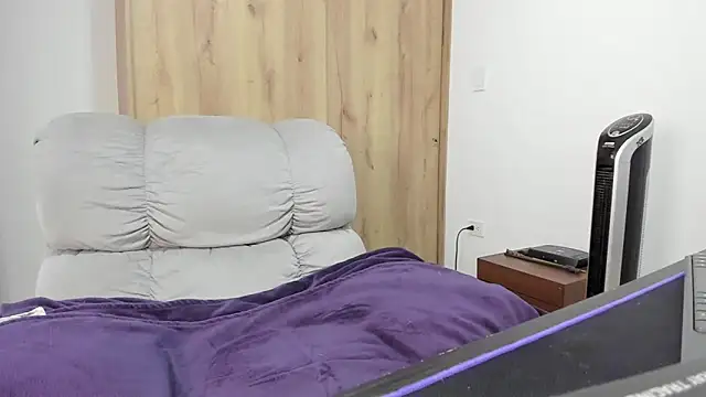 xspecialoomx online show from 02.24.26