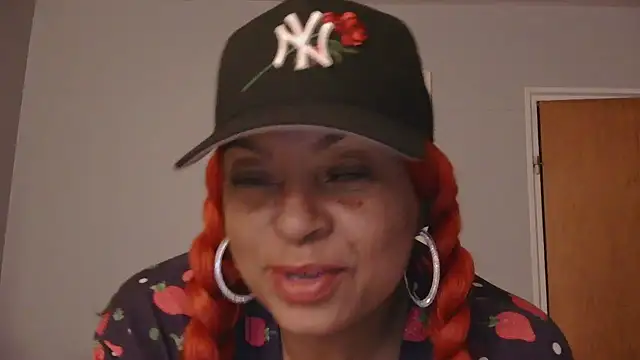 MSweetLindaParks online show from 10.30.25