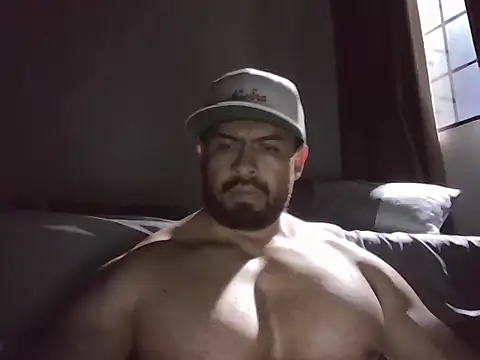 marcus002001 online show from 04.14.26