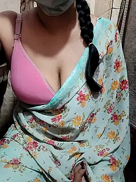 Snapshot of sangeetha4bide chatting on 10.23.25 sangeetha4bide online show from 10.23.25