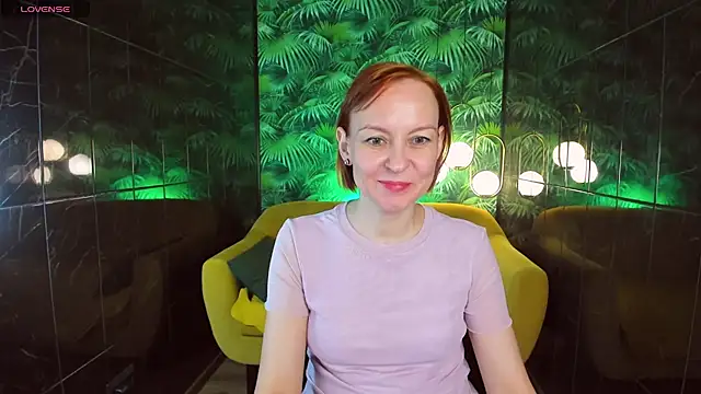 NikaGentle online show from 12.25.24