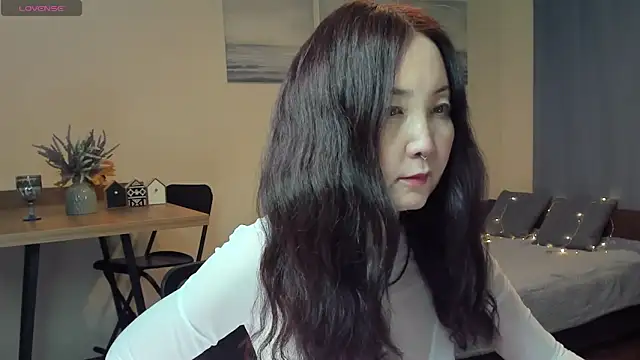 Snapshot of AvroraSakura chatting on 12.06.24 AvroraSakura online show from 12.06.24