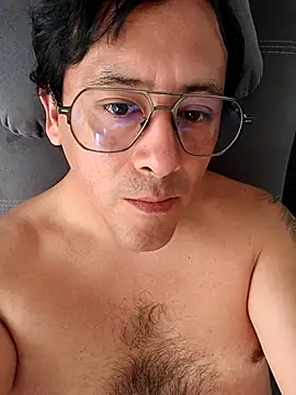 Snapshot of Yimicito chatting on 03.10.26 Yimicito online show from 03.10.26
