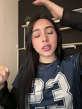 isabella jade online show from 02.16.26