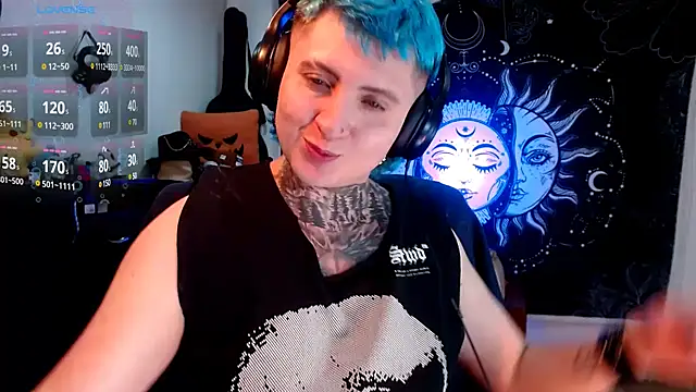 Marieblueeyes online show from 02.07.25