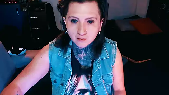 Marieblueeyes online show from 10.01.25