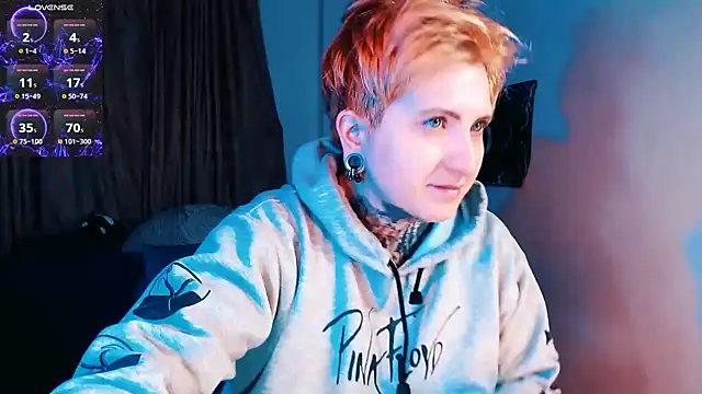 Marieblueeyes online show from 11.18.25