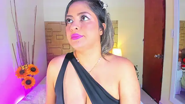 Julia Haye online show from 02.11.25