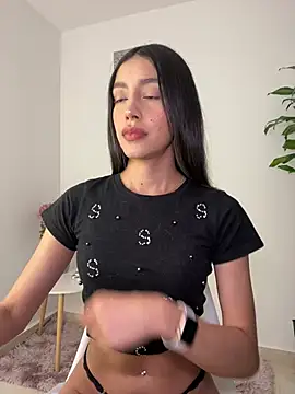 Snapshot of SelenaStone chatting on 03.12.25 SelenaStone online show from 03.12.25