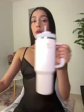 Snapshot of SelenaStone chatting on 03.13.25 SelenaStone online show from 03.13.25