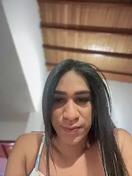 Ashly Miller online show from 03.12.25