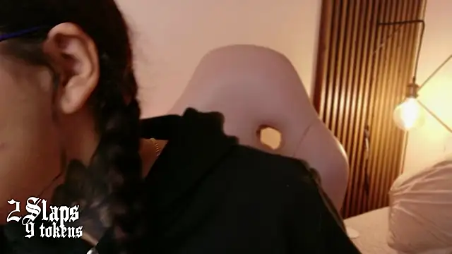 Snapshot of kim_blake chatting on 02.14.26 kim blake online show from 02.14.26